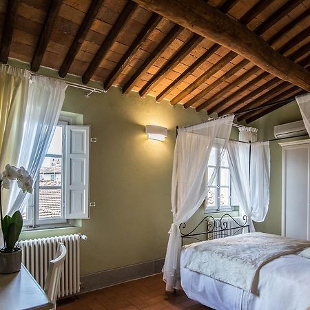 B&B Residenza Di Via Fontana Lucca Exterior photo