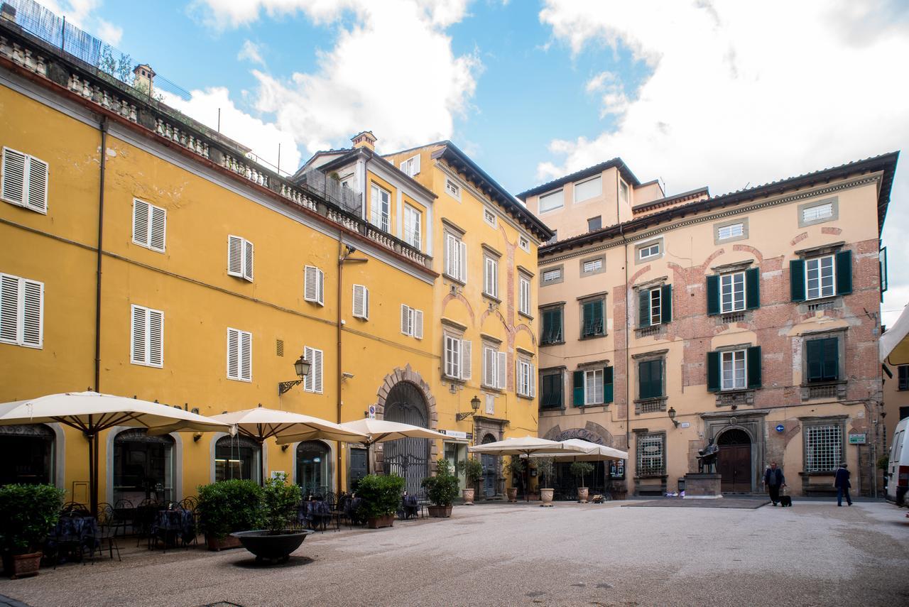 B&B Residenza Di Via Fontana Lucca Exterior photo