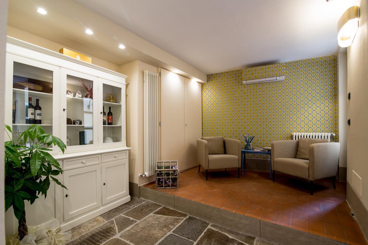 B&B Residenza Di Via Fontana Lucca Exterior photo