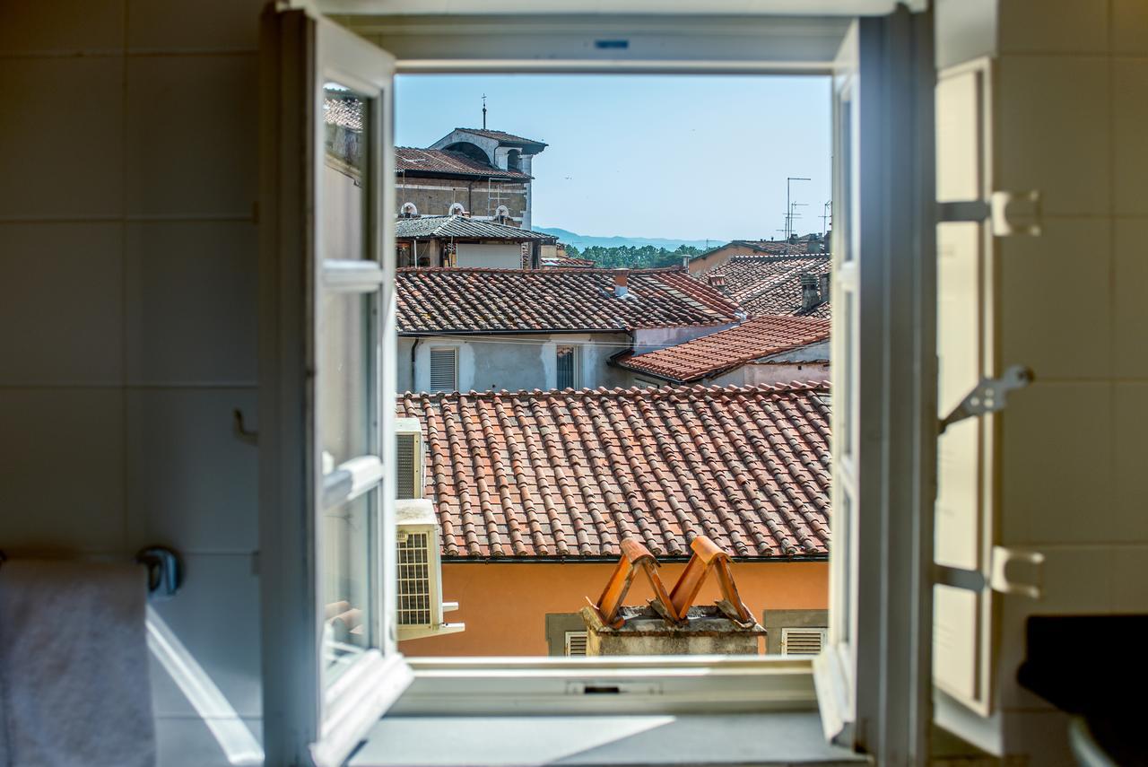B&B Residenza Di Via Fontana Lucca Exterior photo