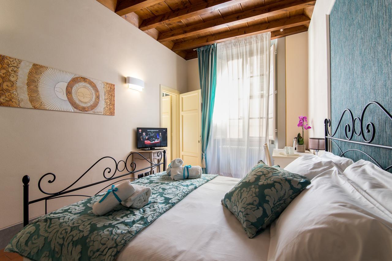 B&B Residenza Di Via Fontana Lucca Exterior photo